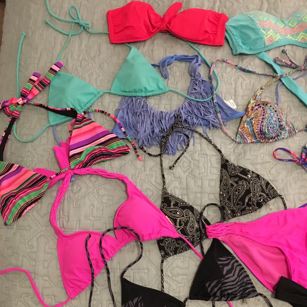 18 Bathing Suite Pieces